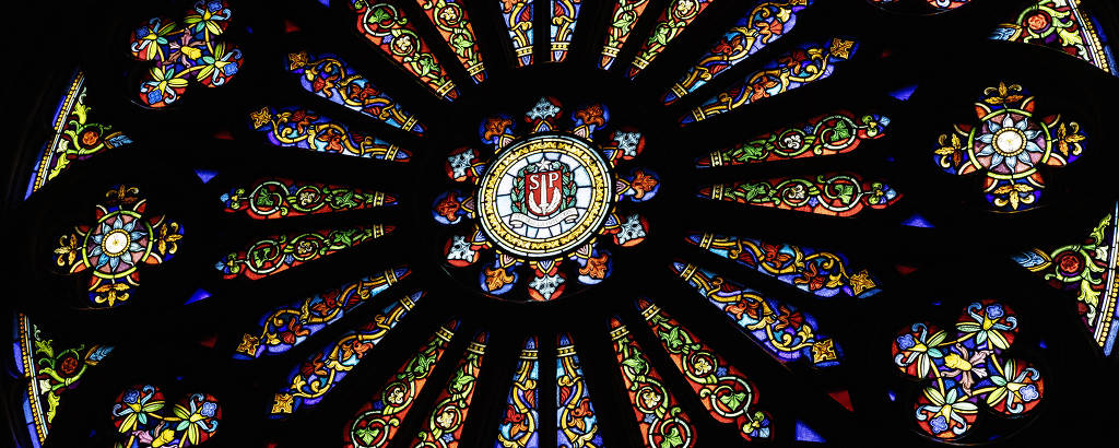 Conheça 16 igrejas católicas em São Paulo com história, arte, arquitetura e horários de visitação.