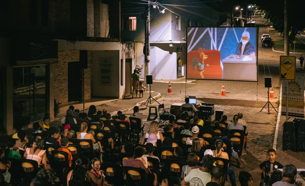 Projeto pioneiro traz cinema sustentável ao Maranhão com sessões gratuitas e pipoca inclusa