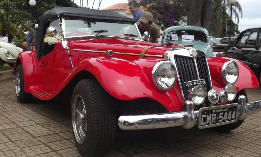 7º Encontro de Antigomobilismo “Clássicos e Antigos” acontece em 5/10 em Brodowski com exposição de carros clássicos e entrada gratuita.