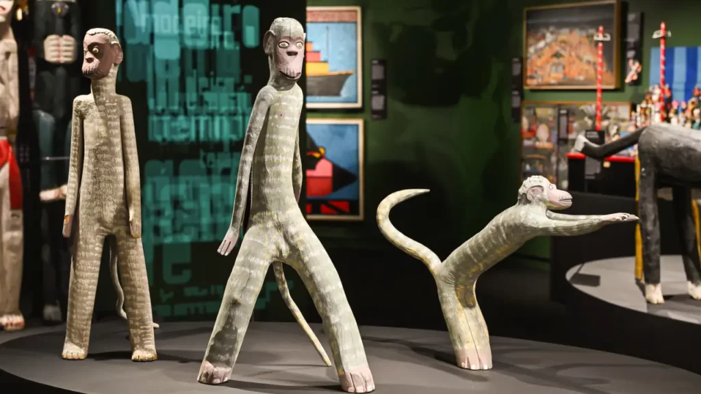 Exposição “Brasil: Arte Popular” celebra a criatividade e a identidade cultural do país no Farol Santander